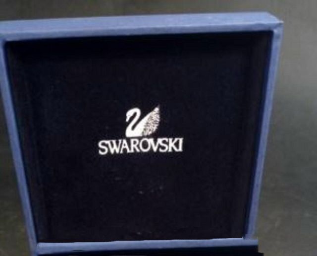 Pendientes enganches pave y cristal Swarovski