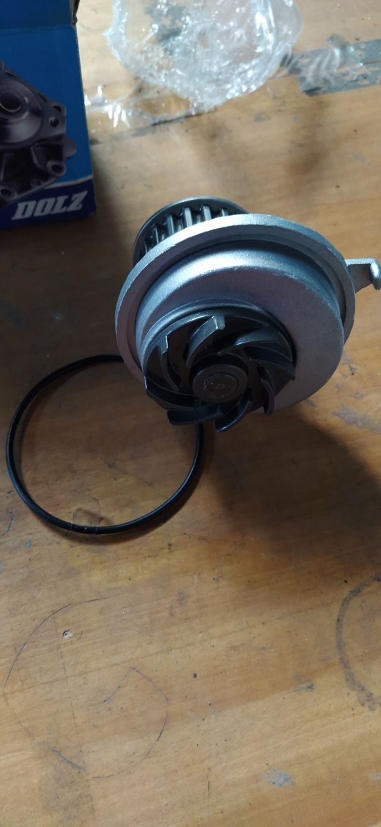 Bomba de agua Opel Kadett Ascona Rekord