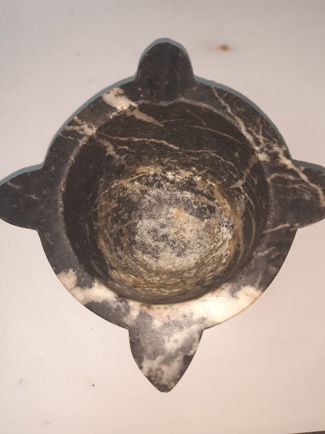 Almirez negro verdoso muy antiguo bajada de precio