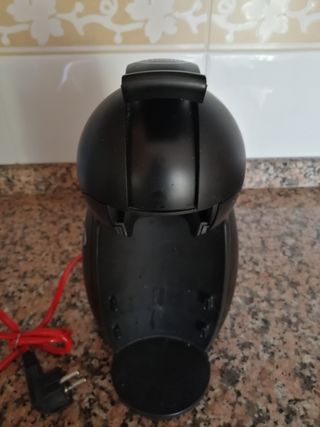 Vendo cafetera Krups Dolce Gusto para piezas de segunda mano por 10 EUR en  Valencia en WALLAPOP