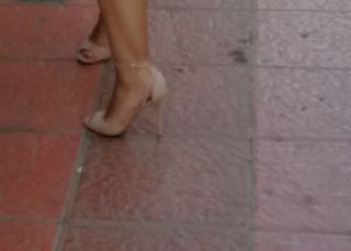 Sandalia tacón Mango nude de segunda mano por 16 EUR en Almería en WALLAPOP