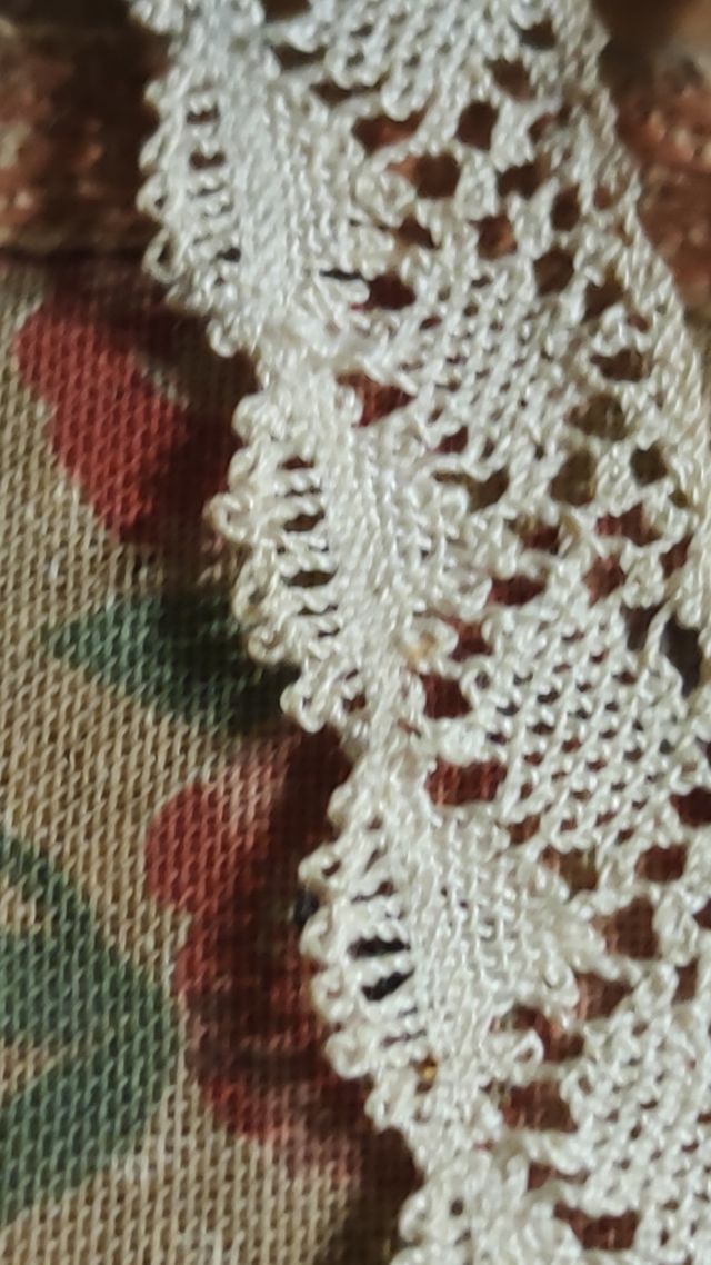 Scatola portarotolo antica.