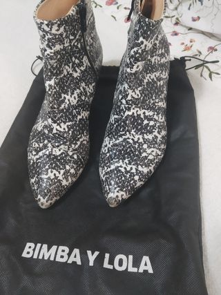 Botín piel Bimba y Lola de segunda mano por 25,5 EUR en Oviedo en WALLAPOP