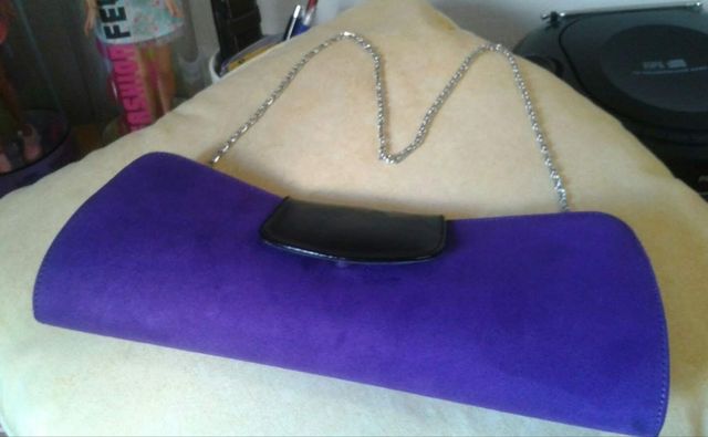 Bolso de mano morado
