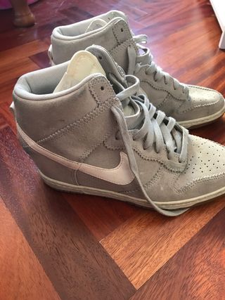 Zapatillas Nike mujer talla 40 de segunda mano por 20 EUR en A Coruña en  WALLAPOP