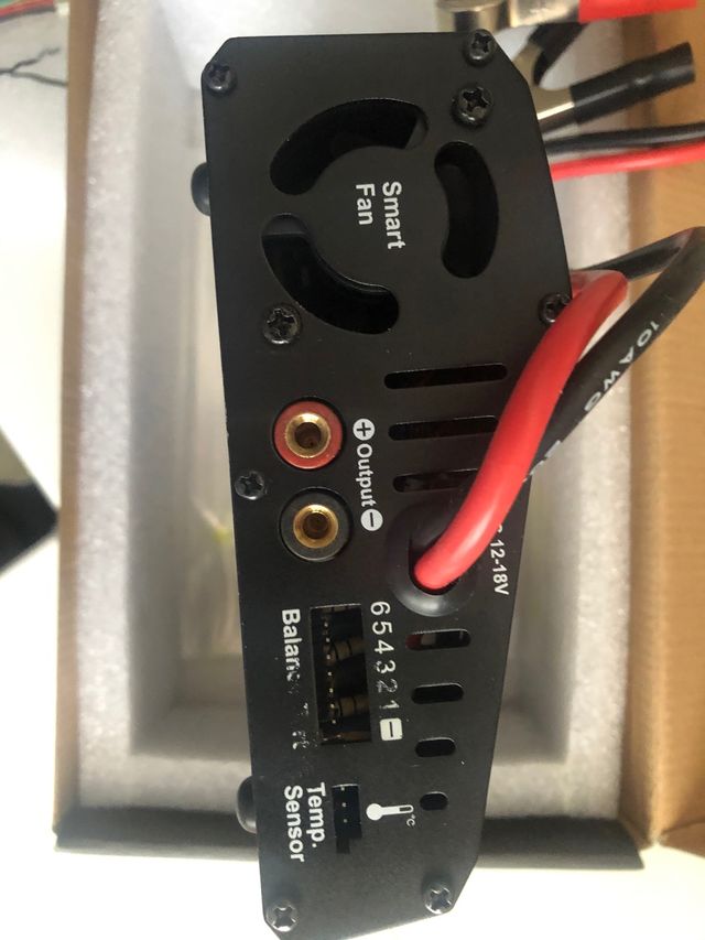 Cargador HITEC 2x400 RC AEROMODELISMO