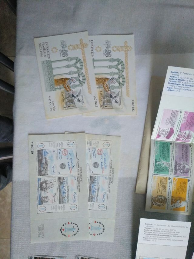 sellos de España (leer anuncio)