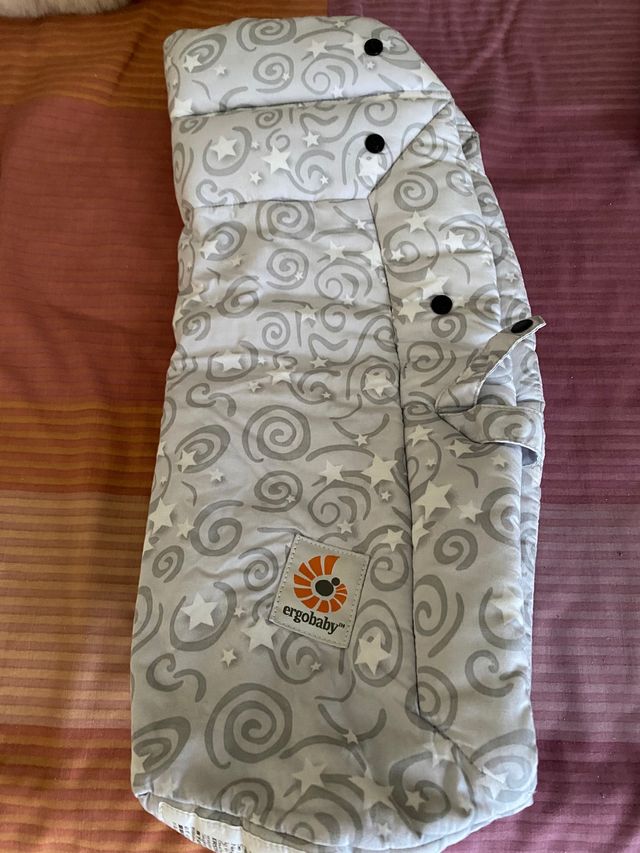 Mochila porta bebé ergobaby, incluye reductor bebe
