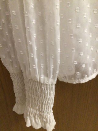 ZARA. Camisa blanca plumeti T.xs – Hibuy market