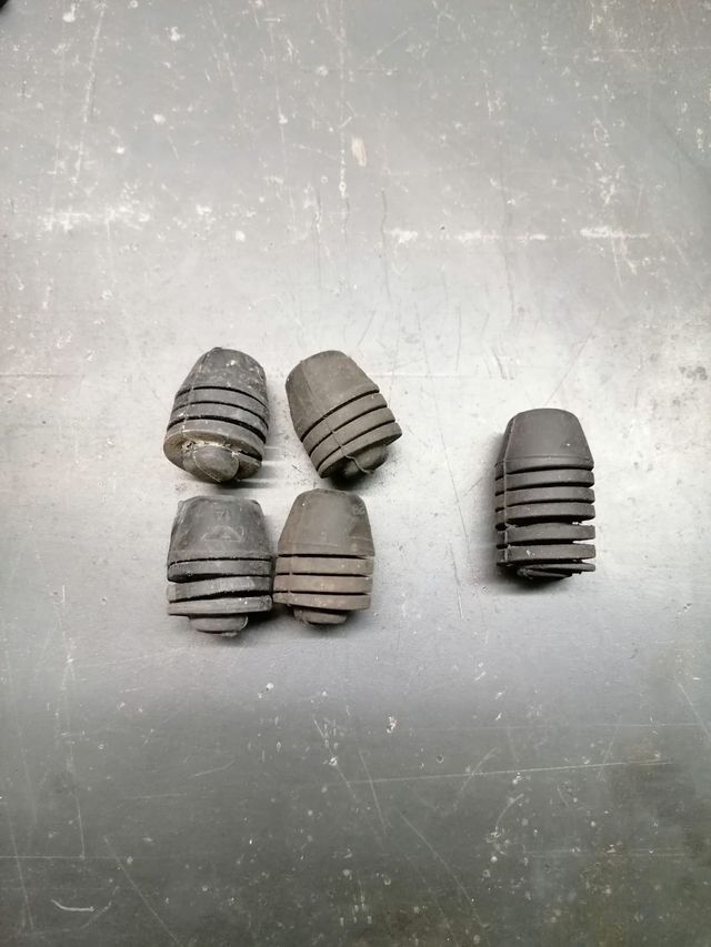 Niveladores de capot