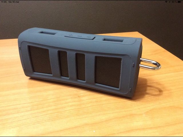 Altavoz inalámbrico 6w (usb y enchufe UK)