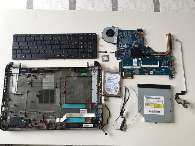 Intel Core i5-5200U HP 15-r219ns rotto