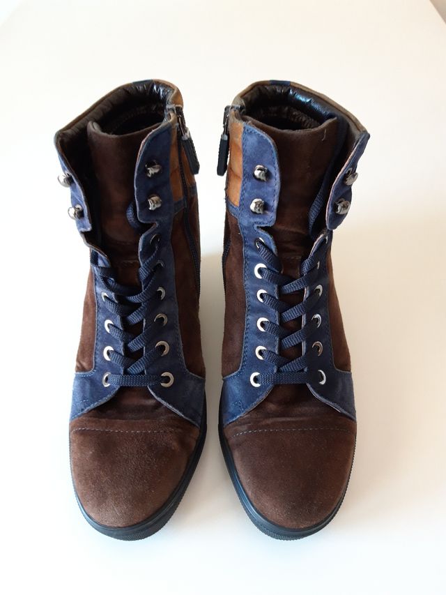 Botines piel girada Baldinini