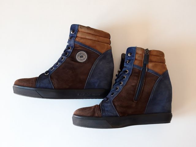 Botines piel girada Baldinini