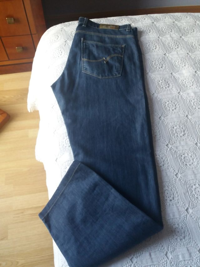 Pantalón vaquero caballero