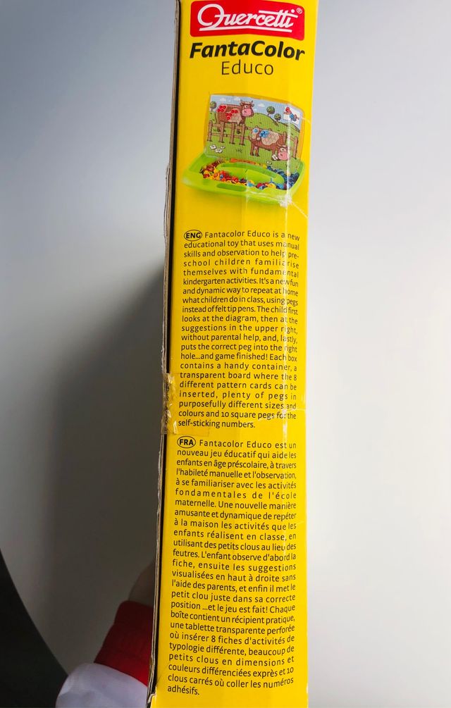 Juego de chinchetas infantil