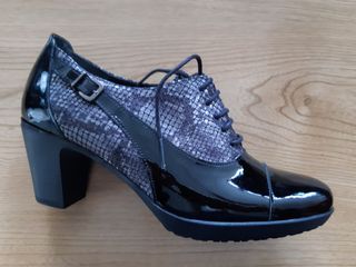 Zapato tacón mujer invierno pasther piel de segunda mano por 30 EUR en A  Barcala en WALLAPOP