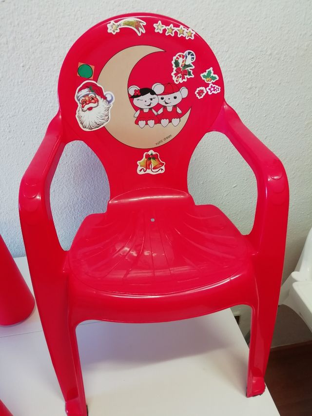 Conjunto mesa y silla infantil.