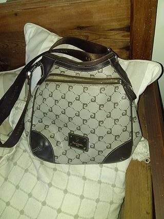 Bolso vintage Pierre Cardin de segunda mano por 19 EUR en Villarreal en  WALLAPOP