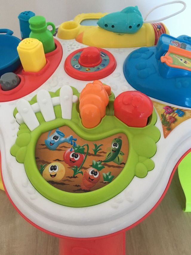 Mesa de juegos chicco