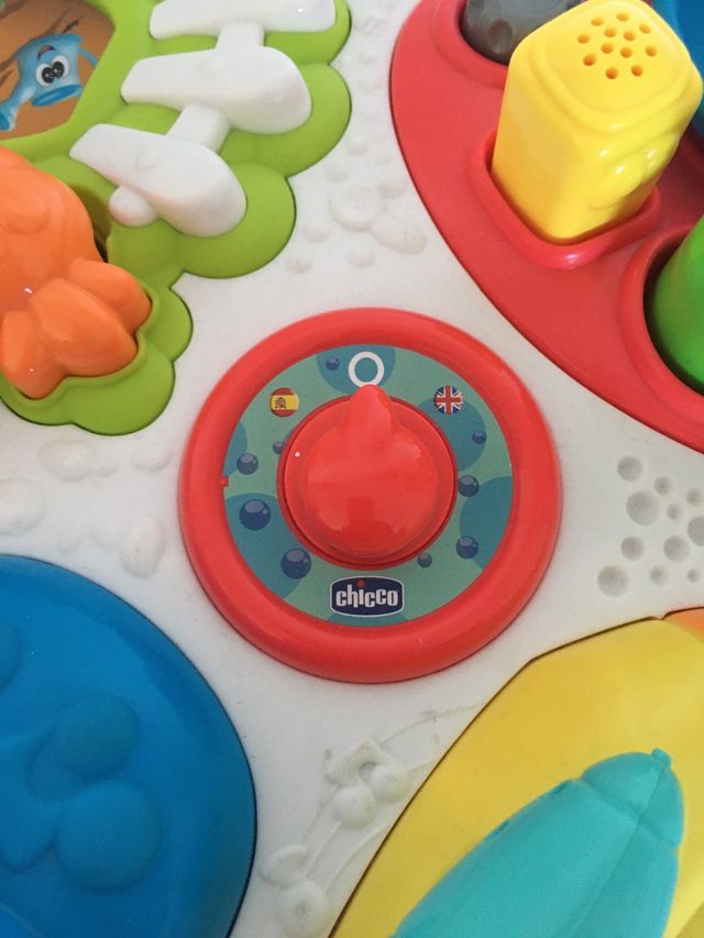 Mesa de juegos chicco