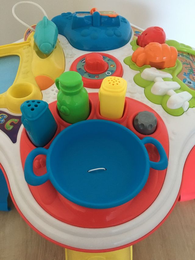 Mesa de juegos chicco
