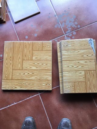 Baldosas antiguas de segunda mano por 2 € en Oviedo en WALLAPOP