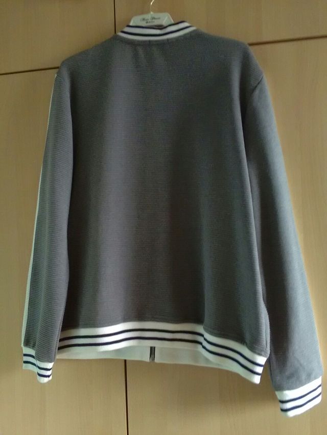 CHAQUETA DE CHICO O CHICA NUEVA