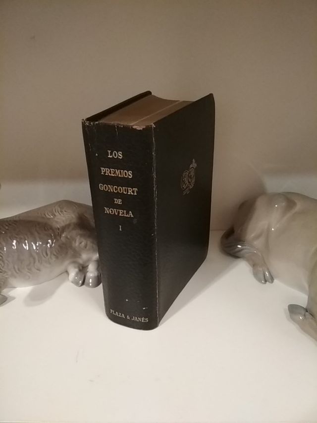 Libro edición antigua