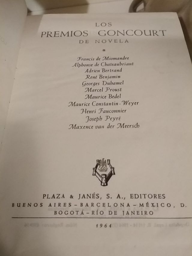 Libro edición antigua