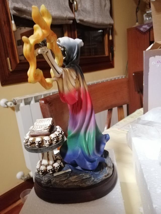 estatua resina muerte y guadaña