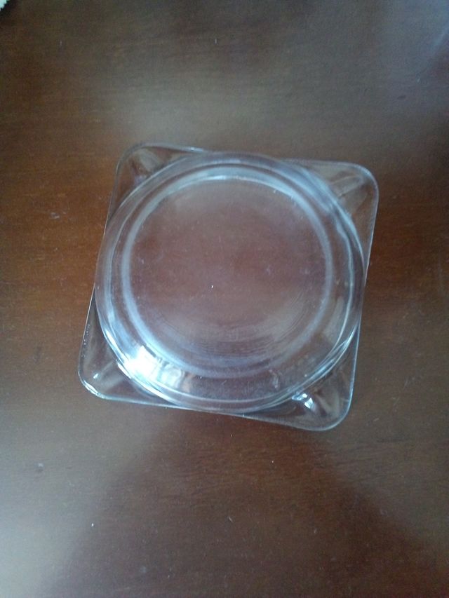 Cenicero de cristal cuadrado