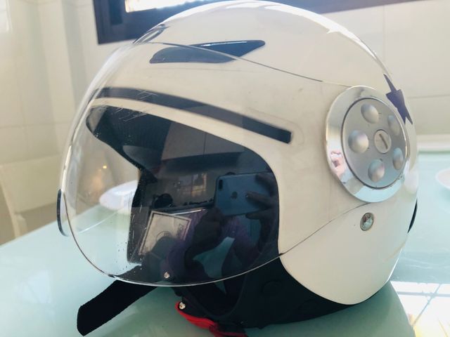 Casco Junior muy poco uso