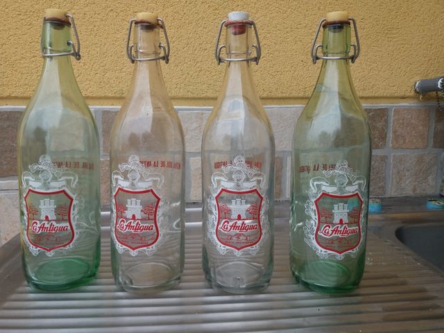 botellas de gaseosa antiguas