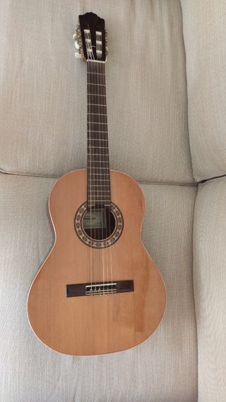 Guitarra española Almansa 401 CDT de segunda mano por 220 EUR en Málaga en  WALLAPOP