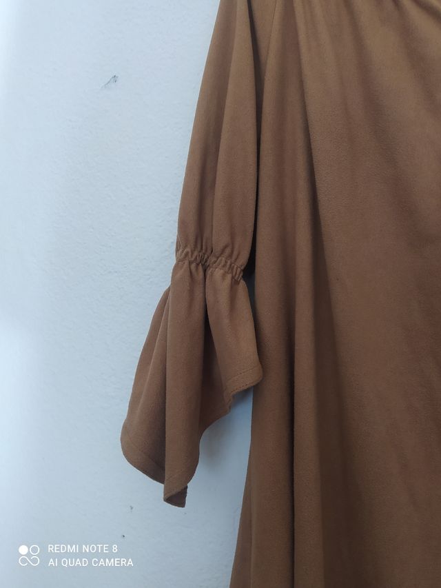 Conjunto de blusa y falda