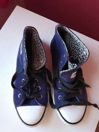 Botas Mustang azul de segunda mano por 5 EUR en Coslada en WALLAPOP