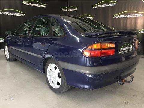 Gato y manivela Renault Laguna