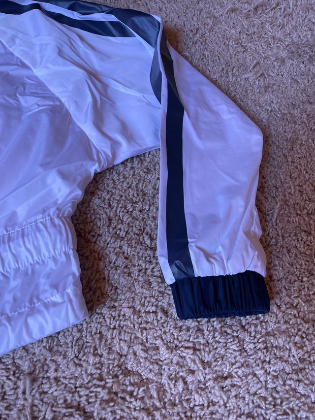 Emporio Armani cortavientos