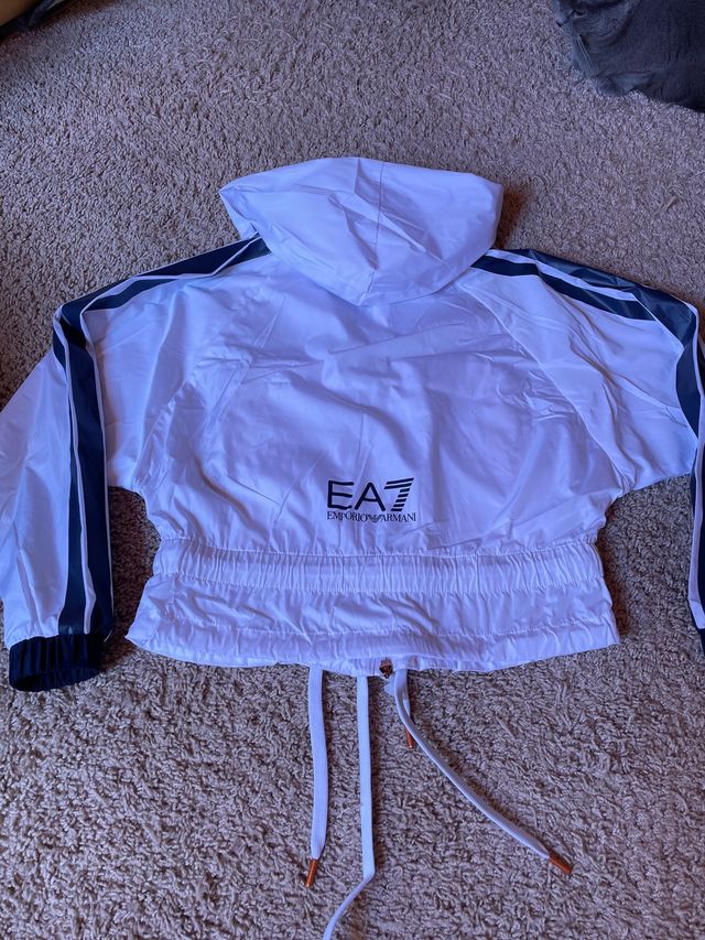 Emporio Armani cortavientos