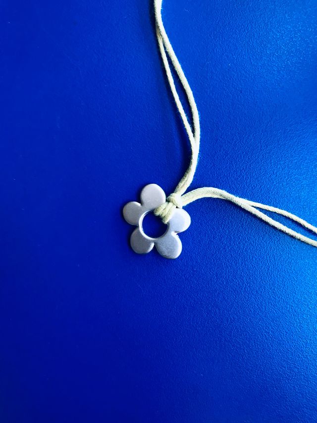 Collar de cordón con colgante en plata, Agatha