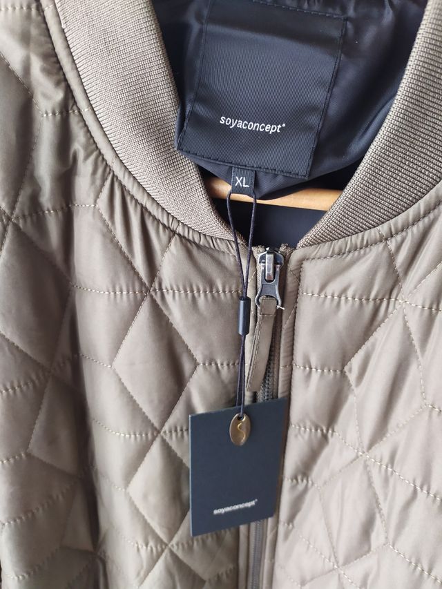 Chamarra NUEVASoyaconcept .T-XL 