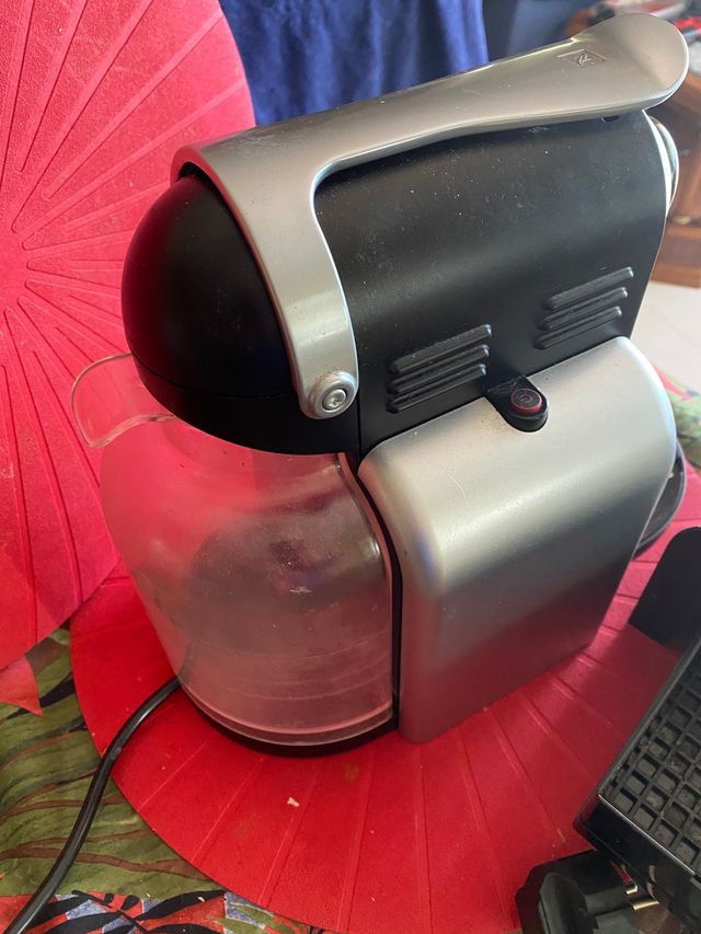 Cafetera de cláupsulas De Longhi