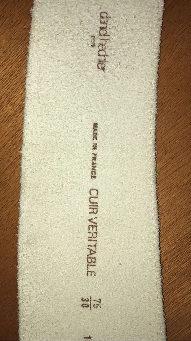 Cinturón de piel -Daniel Hecher -Paris