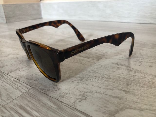 Occhiali da sole Carrera. Nuovissimo