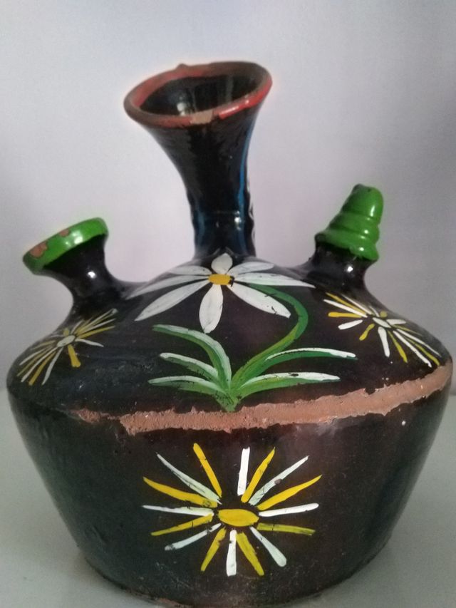 Raro Botijo antiguo