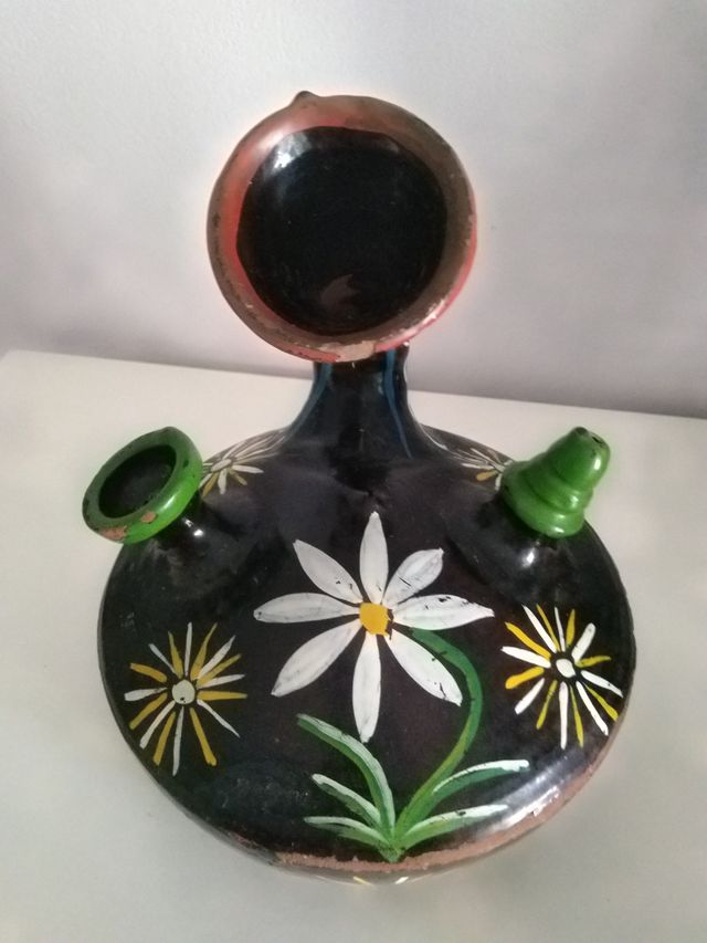 Raro Botijo antiguo