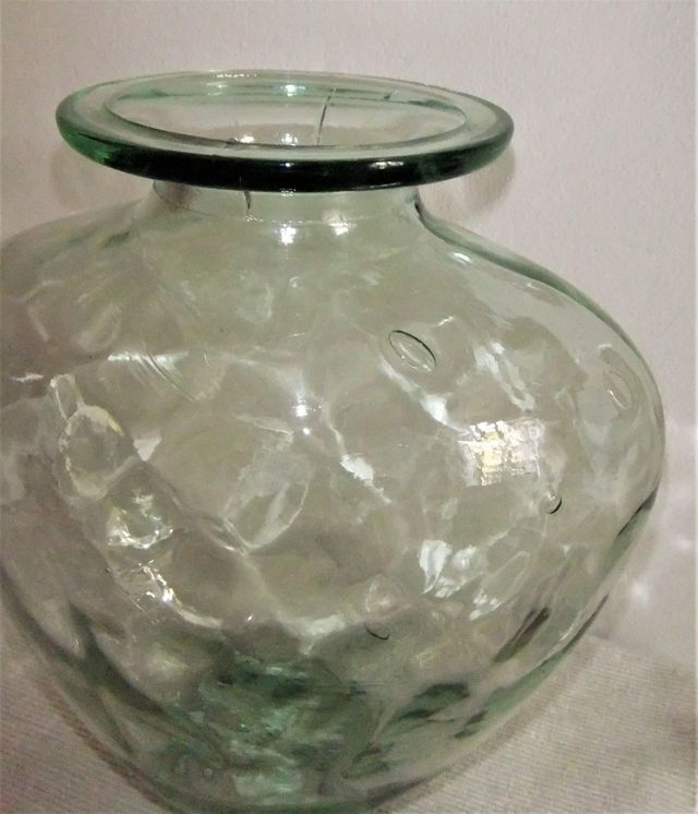 Jarrón de cristal en forma de corazón