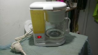 CAFETERA BLUESKY de segunda mano por 12 EUR en San Sebastián de Los Reyes  en WALLAPOP