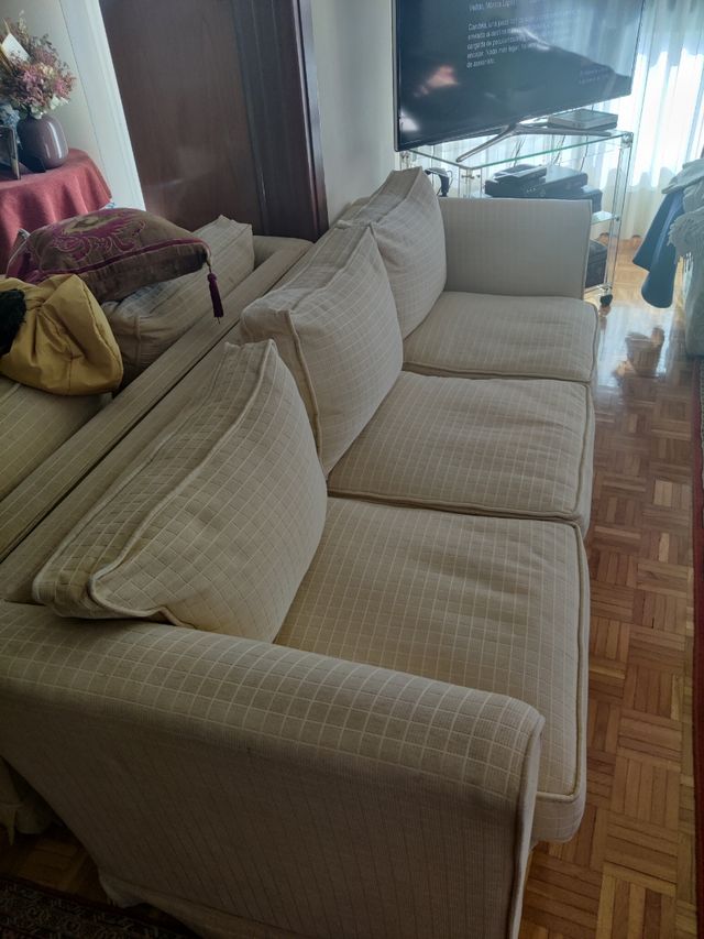 Sofá de plumas 3 plazas de segunda mano por 180 € en Alicante en WALLAPOP